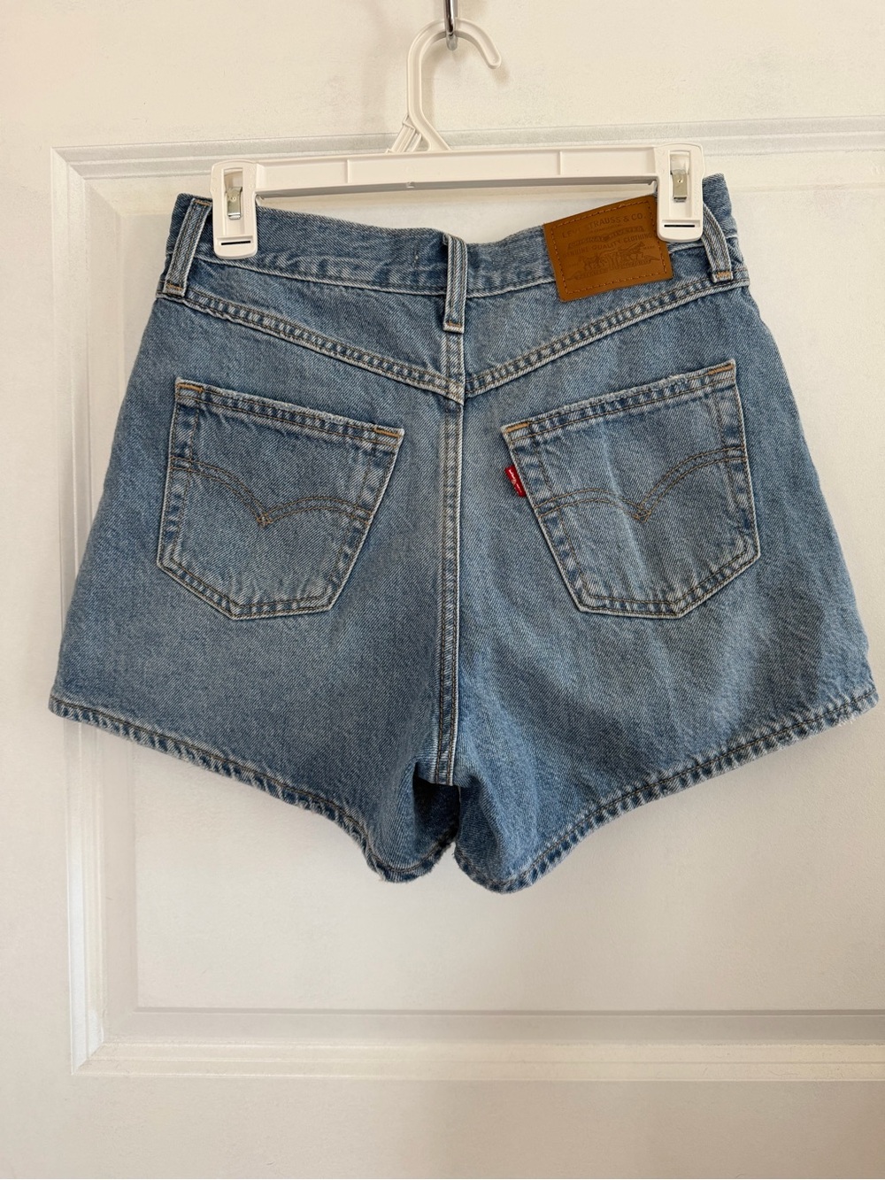 Levi’s Premium 80s Mom Shorts - Distressed Light Wash (Size 26)
